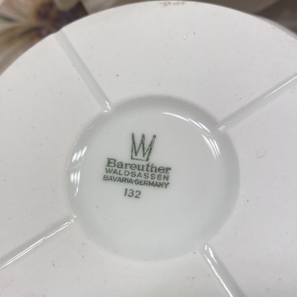 Vintage Bareuther Waldsassen Bavaria Germany 132 teapot 6 1/2” x 7 1/4” - Picture 6 of 7